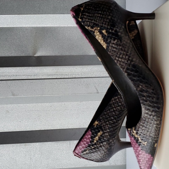 Coach Grand Heels Snakeskin Python Leather 8b - Picture 5 of 5